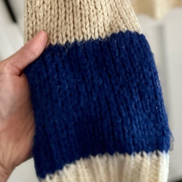 PAPER CRANE Color Block Sweater, Size M - Picture 7 of 7